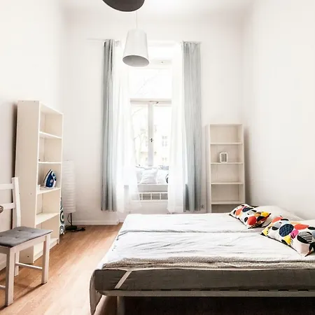 In The Center Of ורשה